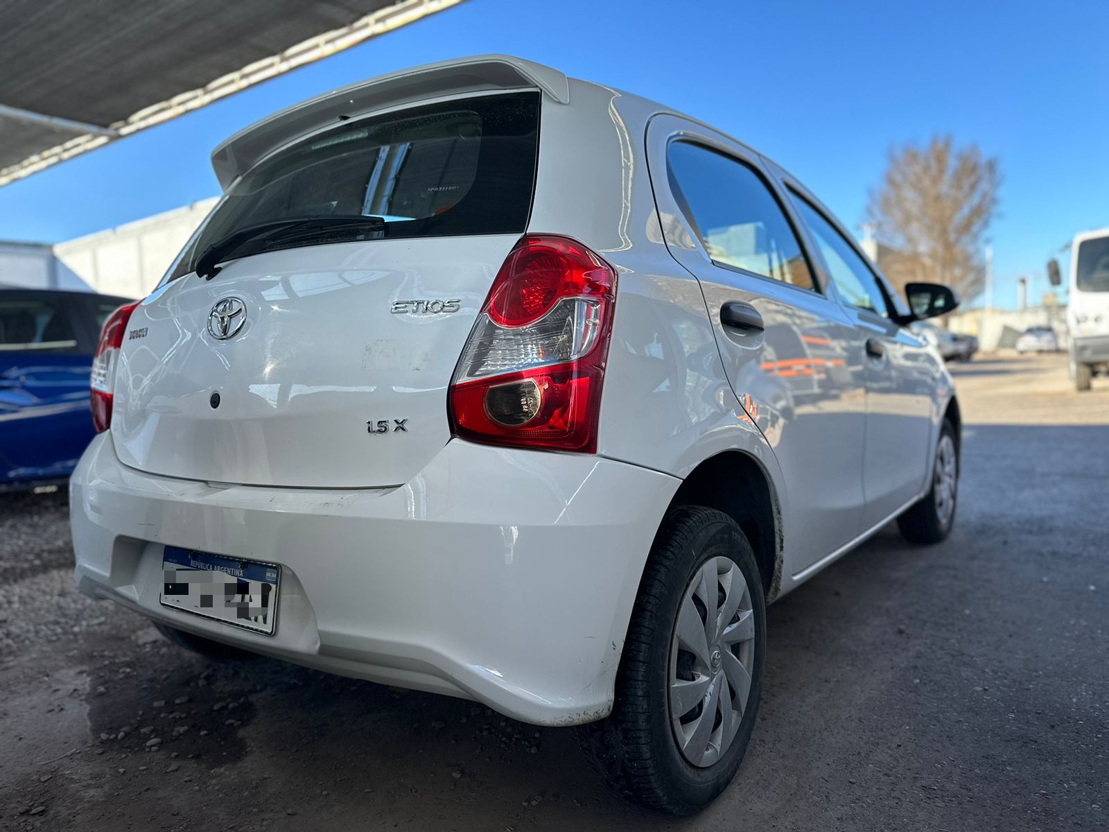 Etios 2023 3